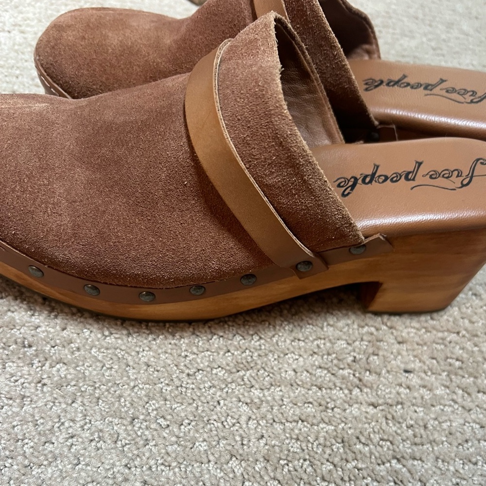 Free People Clogs
